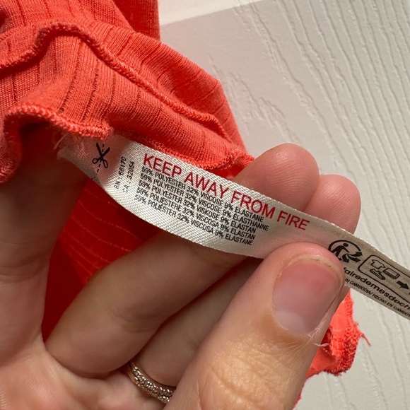 Anthropologie Lightweight Viscose Blend Cropped Top Size Medium - Picture 4 of 4